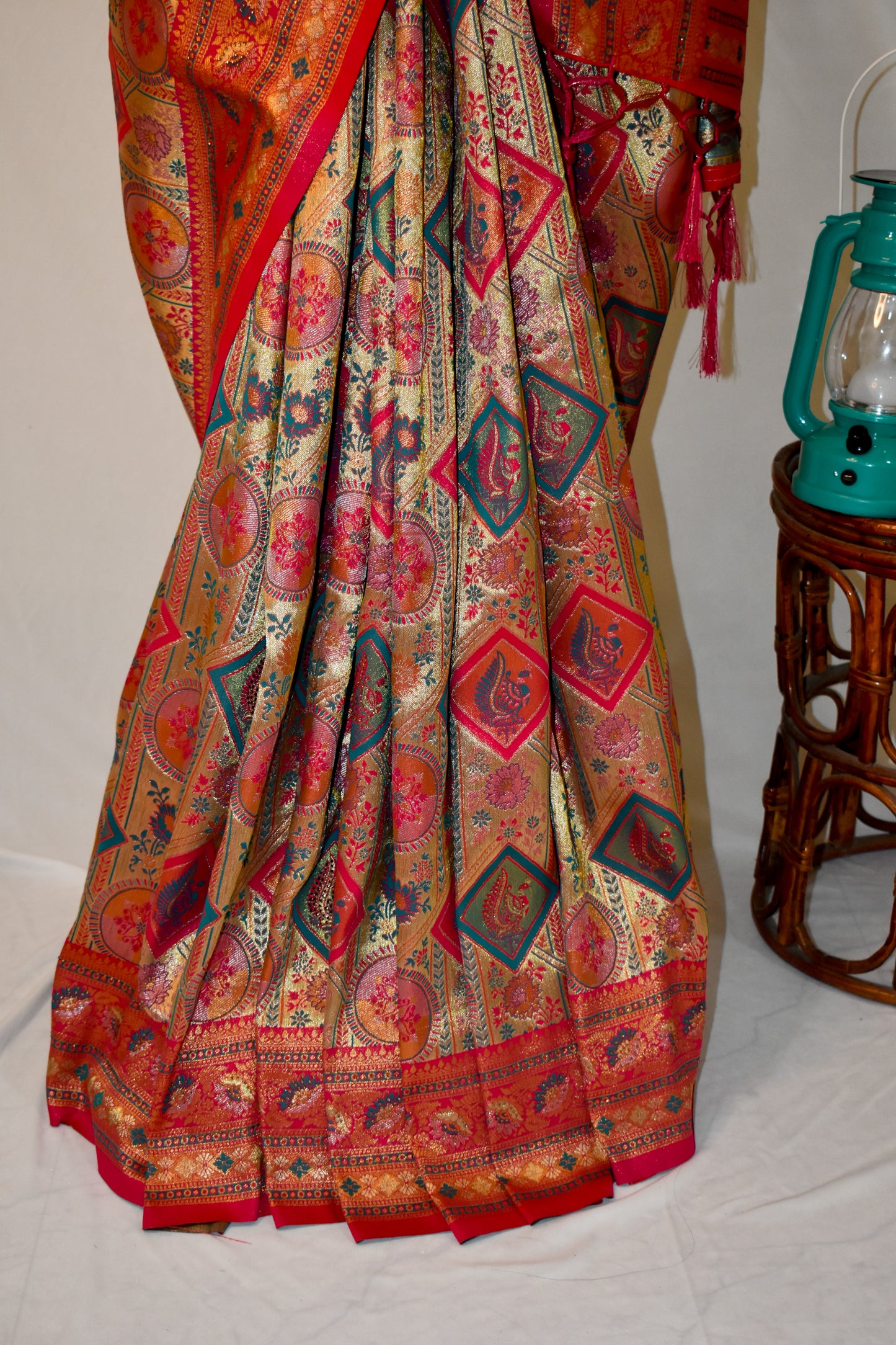 HOT PINK ART SILK SAREE WITH GOLDEN FLORAL ZARI WEAVING.