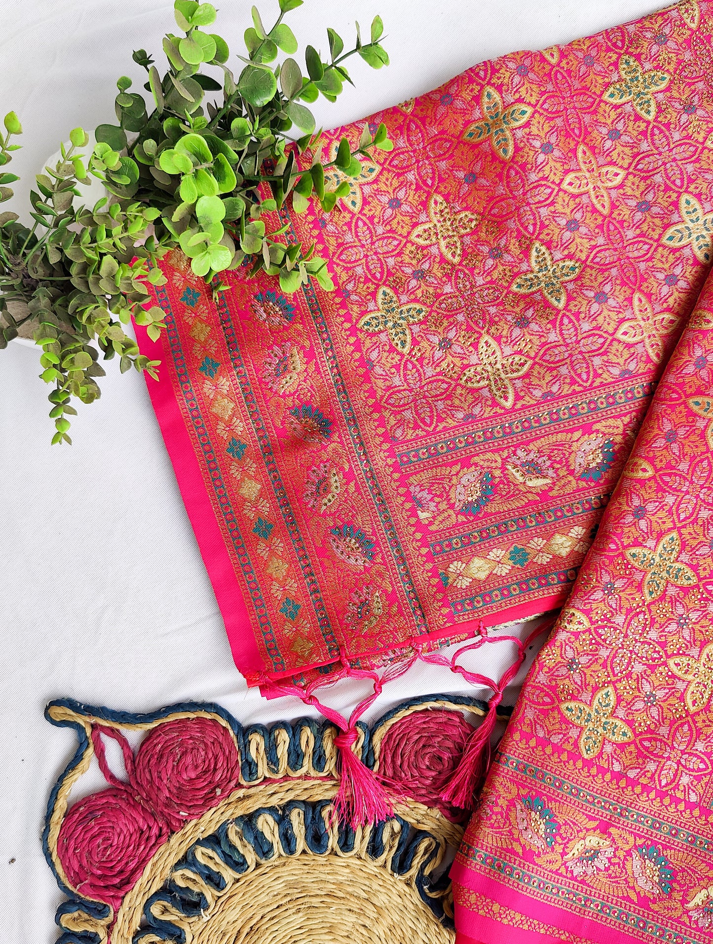 HOT PINK ART SILK SAREE WITH GOLDEN FLORAL ZARI WEAVING.