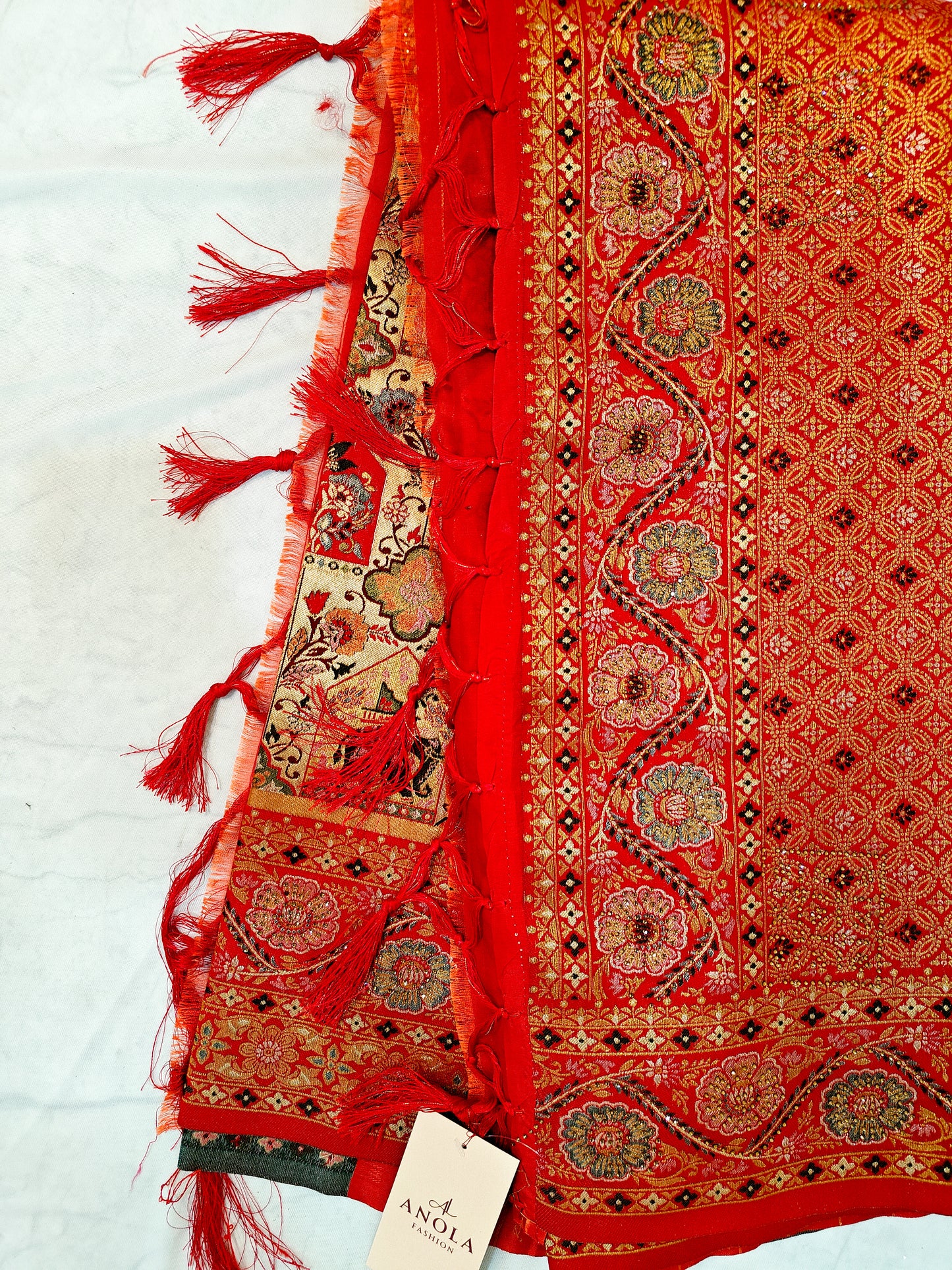 RED ART SILK SAREE WITH GOLDEN ZARI TEMPLE & ELEPHANT MOTIFS.