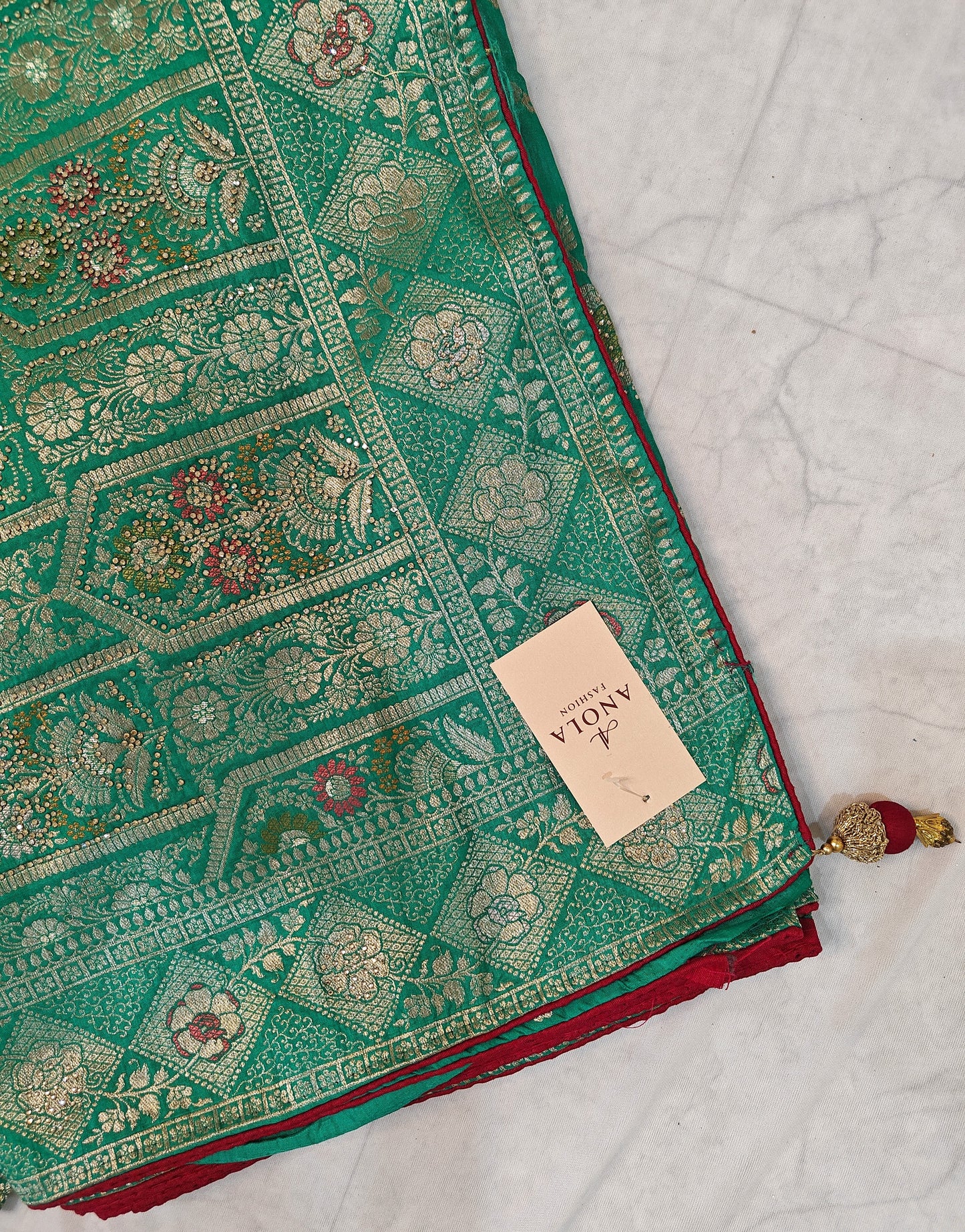 EMERALD GREEN DOLA SILK SAREE.