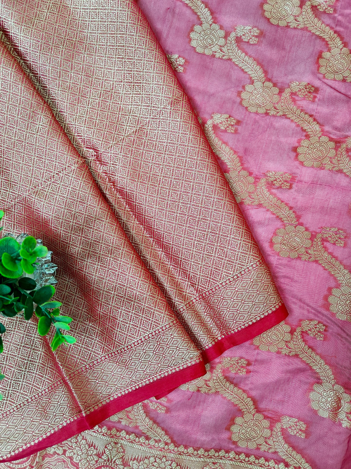 PINK SILK BLEND SAREE WITH GOLDEN ZARI WEAVING.